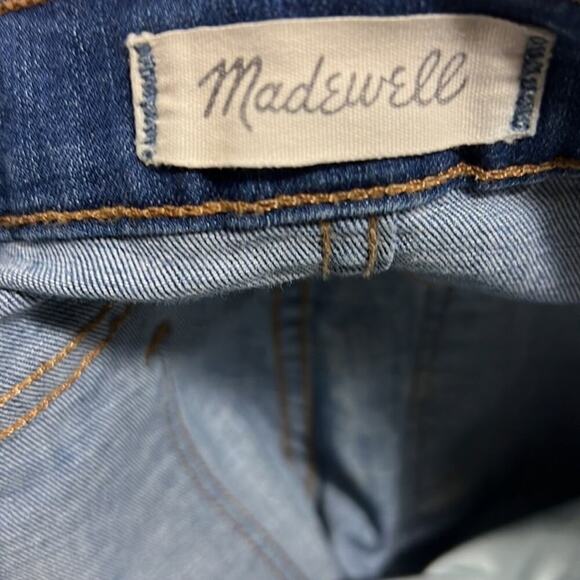 Madewell 10” High Riser Distressed Raw Hem Skinny Jeans - Picture 5 of 7